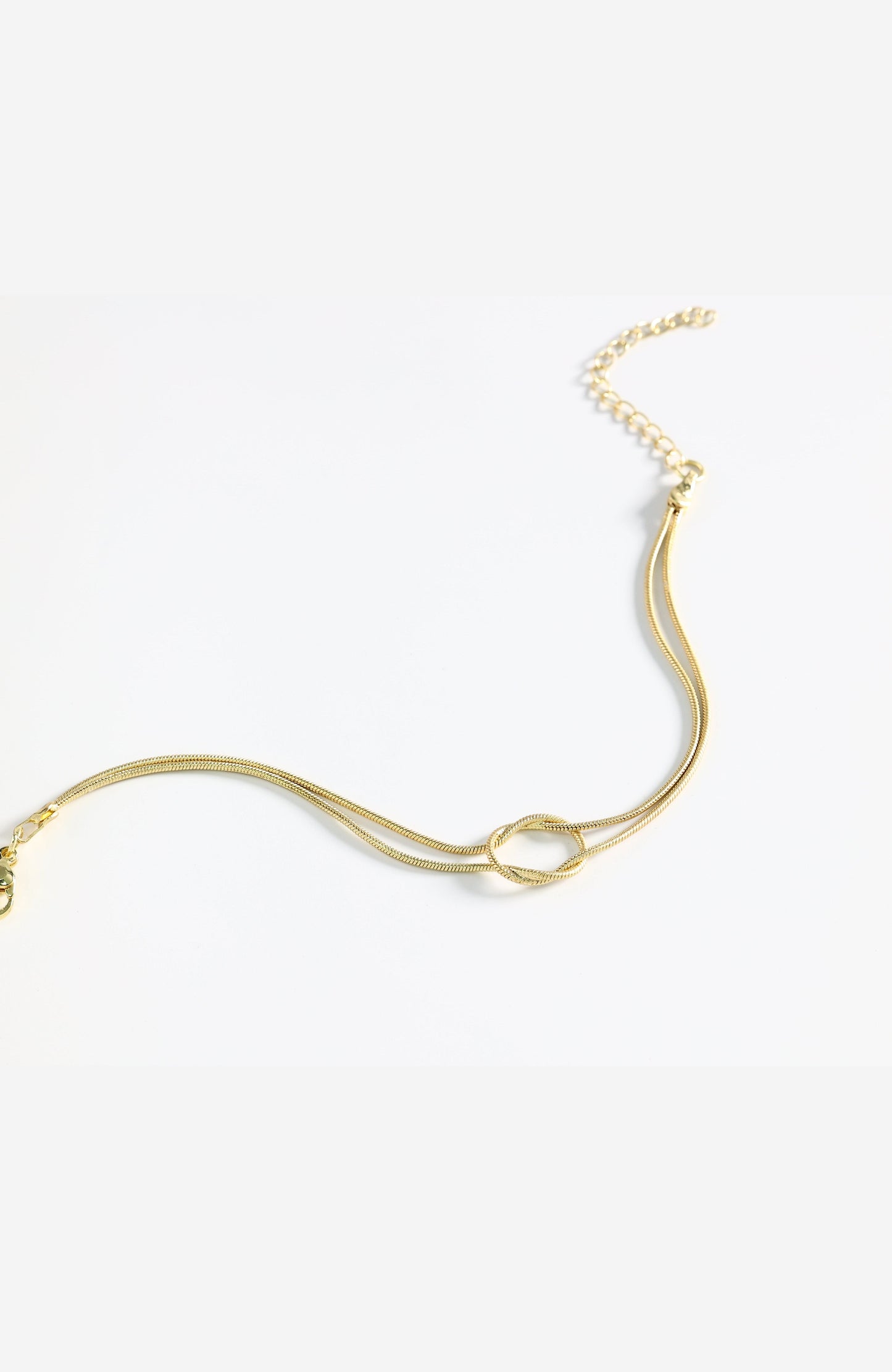 Dainty Knot Bracelet