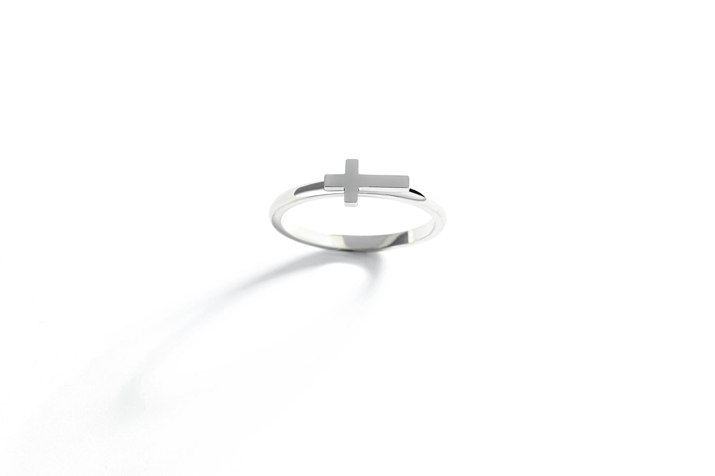 Horizon Cross Ring