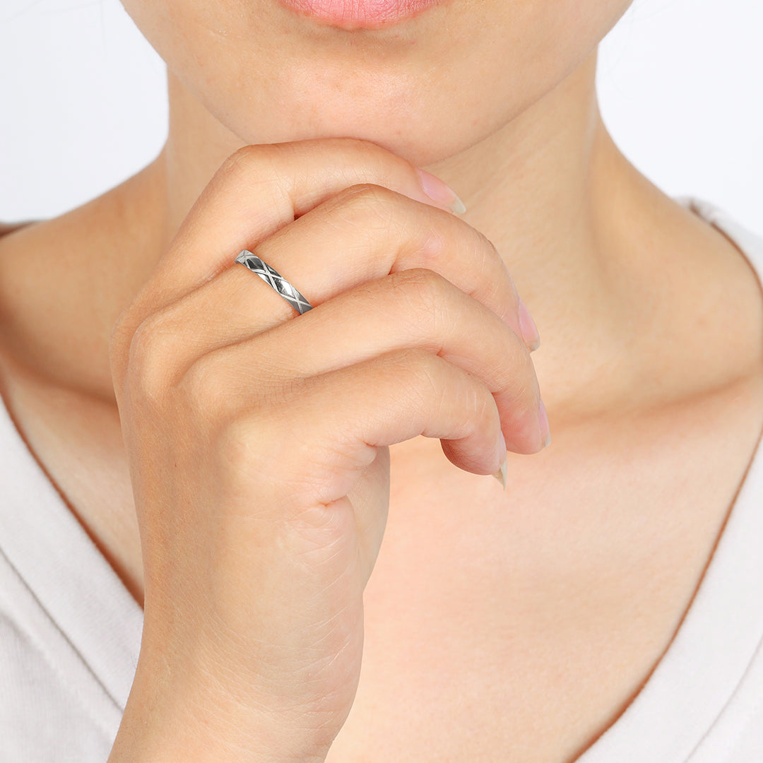 Classic Hatch Ring