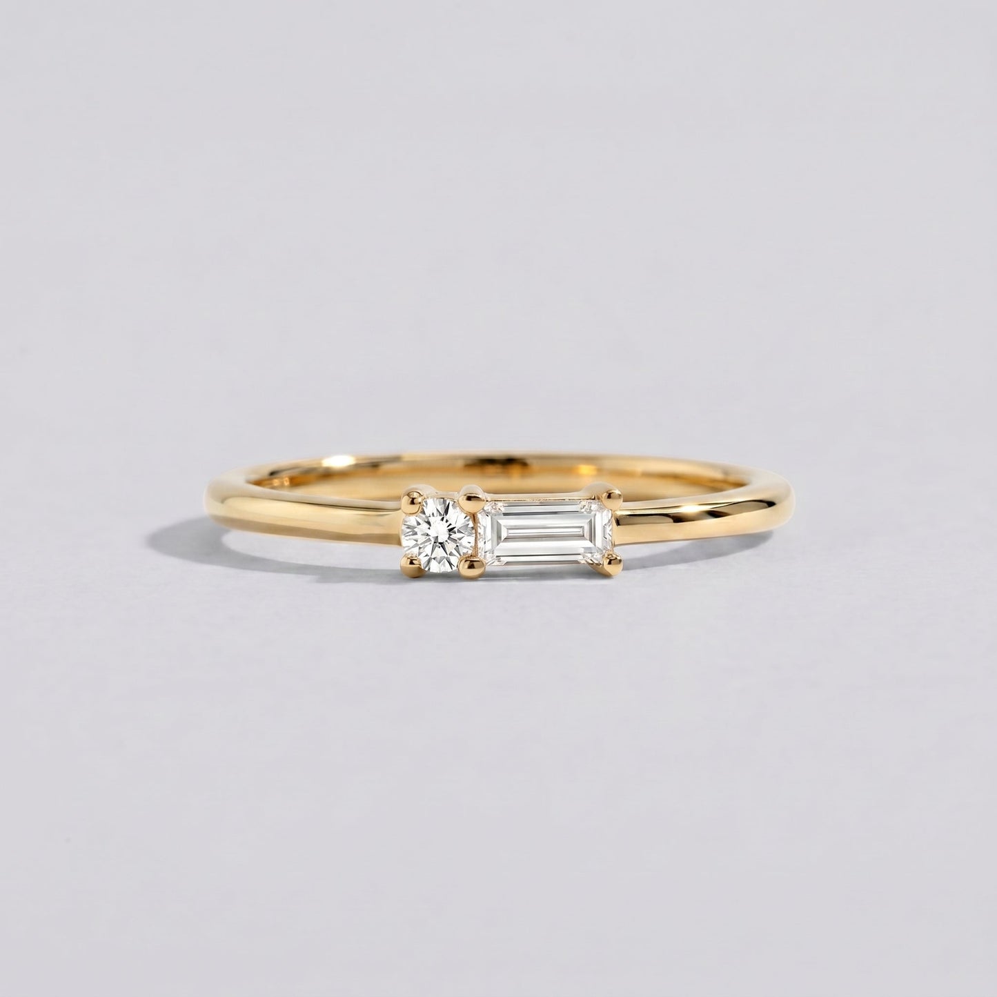 Dainty Baguette Ring