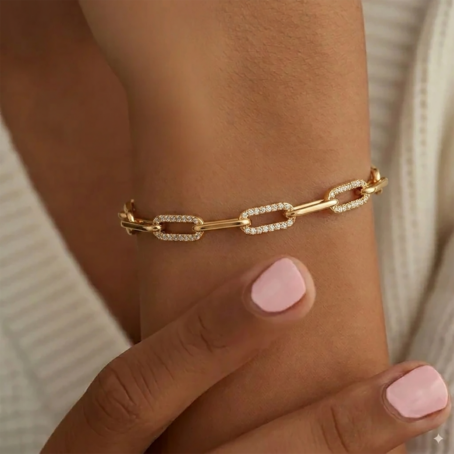 Dainty Pave Paperclip Chain Bracelet