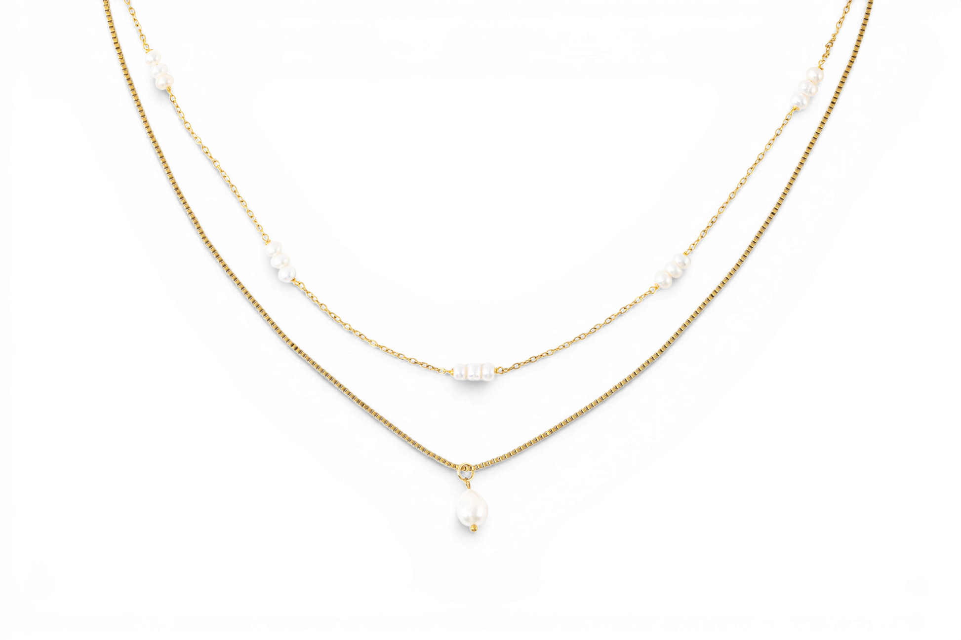 Dainty Layered Pearl Necklace