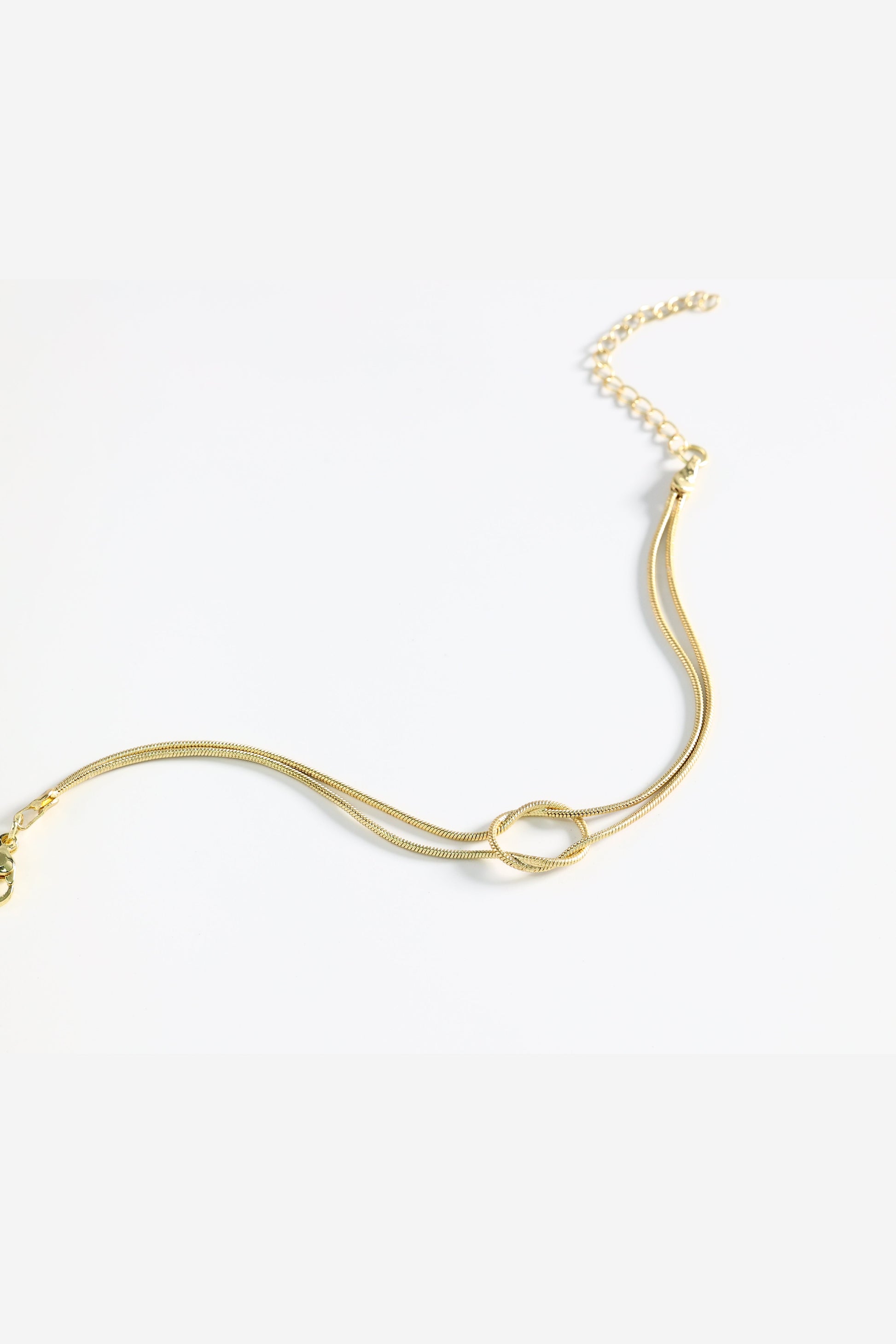 Dainty Knot Bracelet