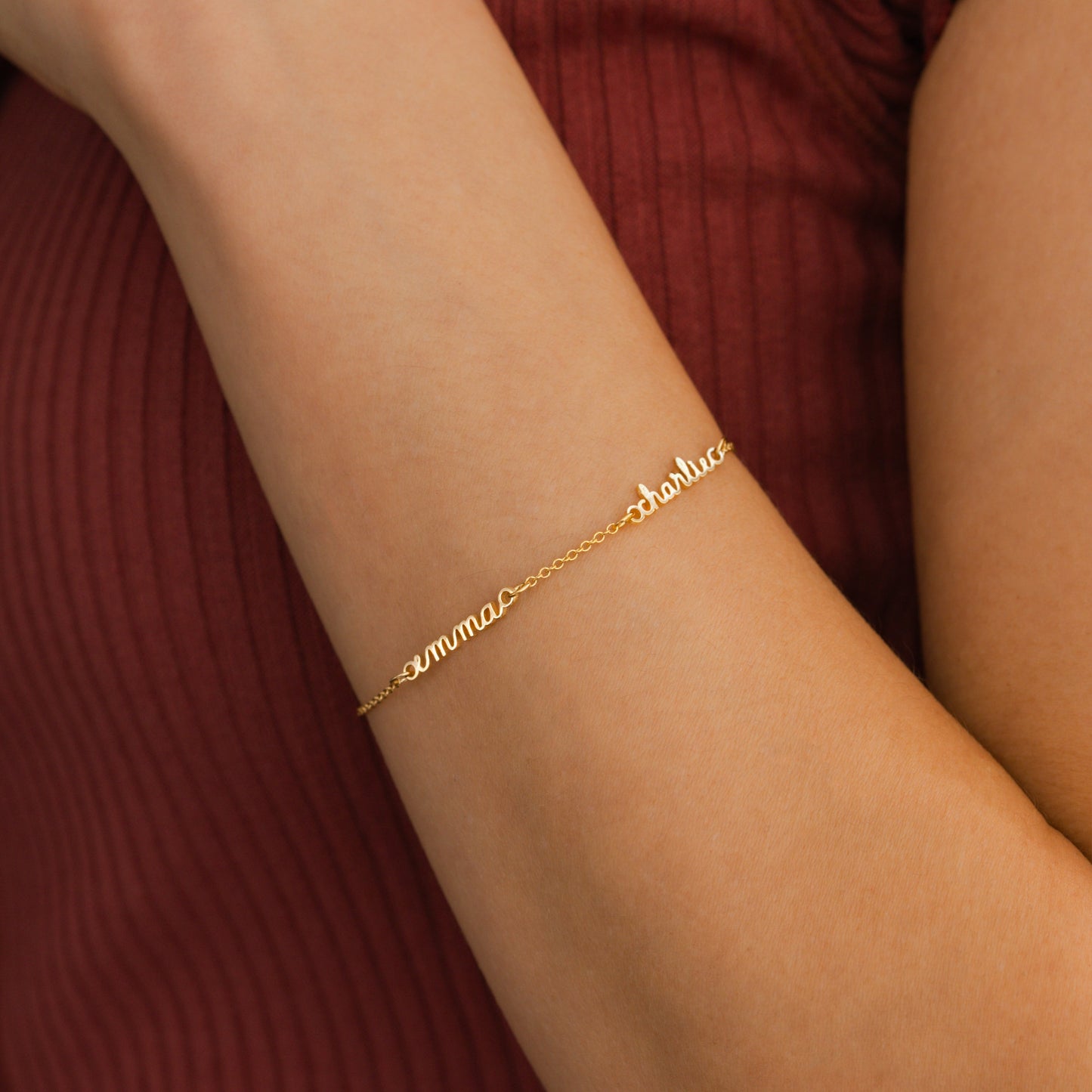 Stella Dainty Multiple Name Bracelet