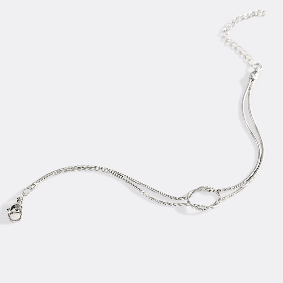 Dainty Knot Bracelet
