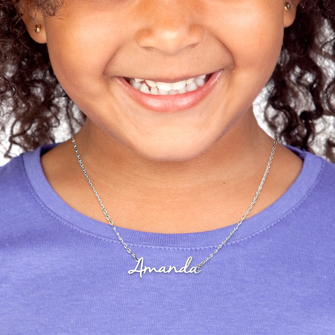 Fairy Name Necklace – Close Fit